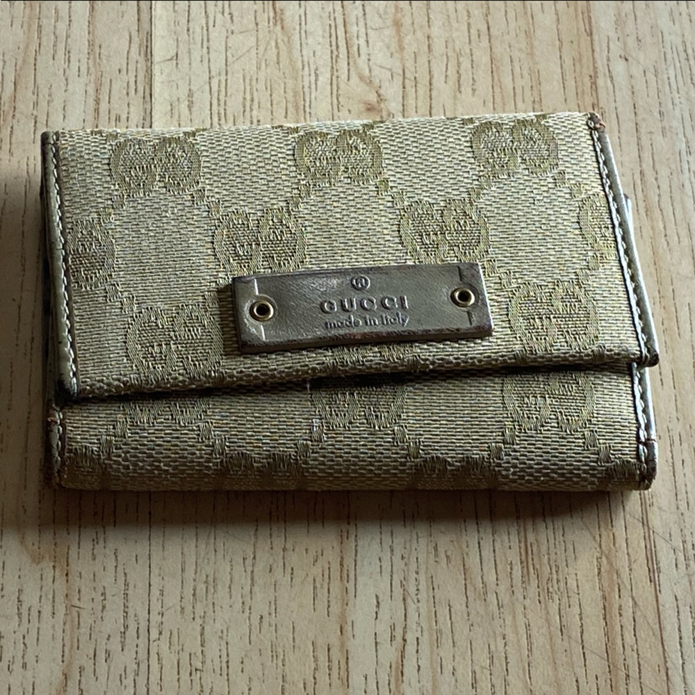 Gucci gg keychain holder canvas